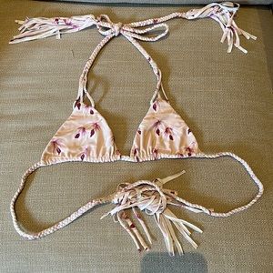 Medium pink orchid acacia top